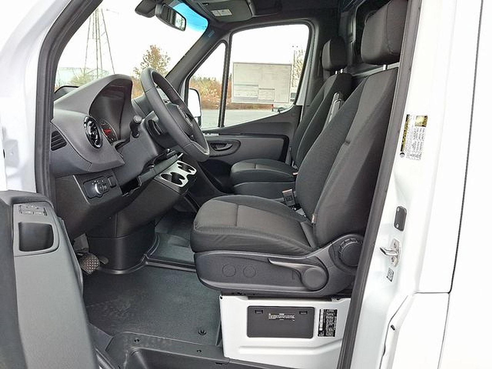 Used 2026 Mercedes-Benz Sprinter 2500 image 12
