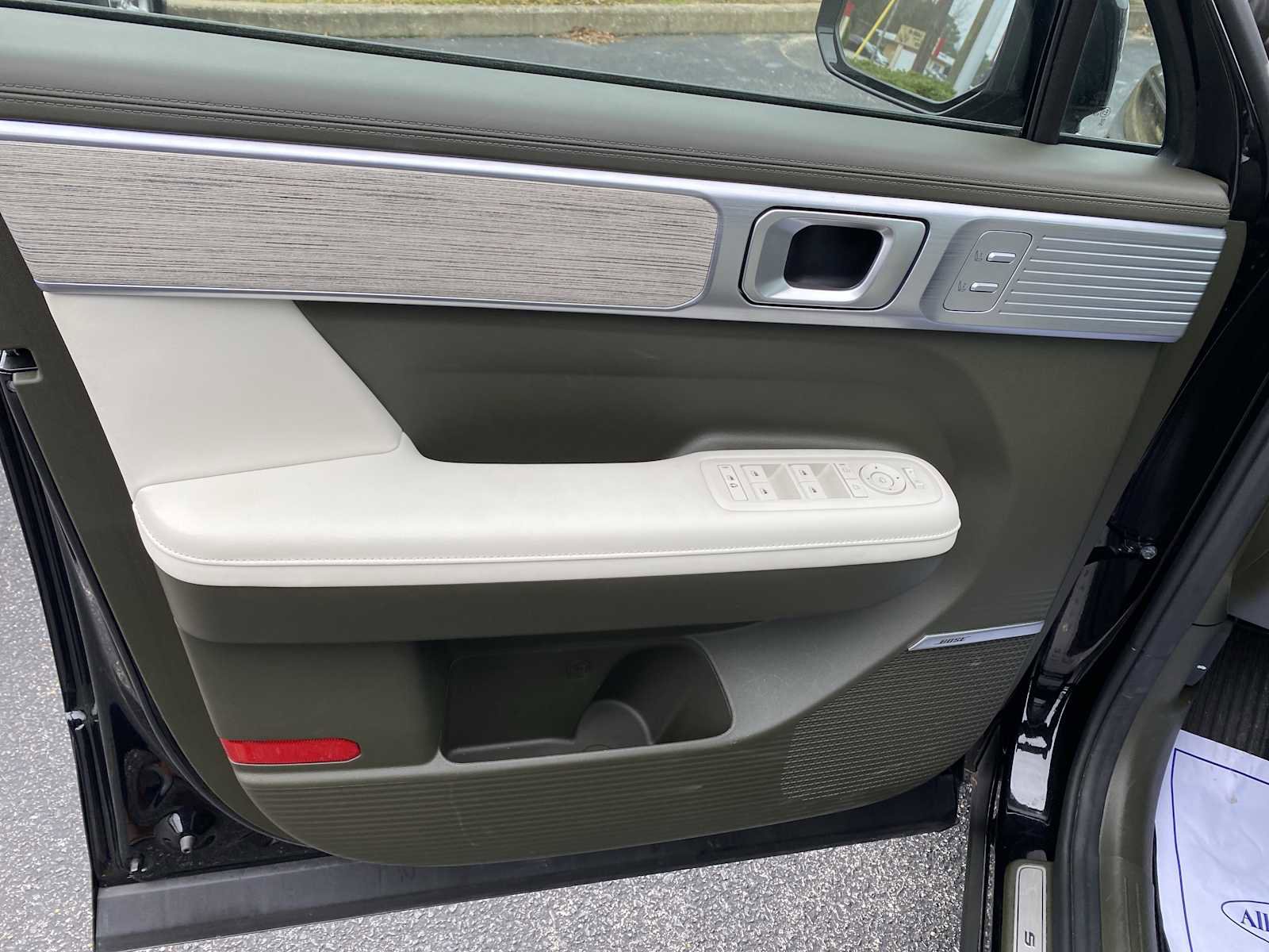 Certified 2025 Hyundai Santa Fe Calligraphy image 29