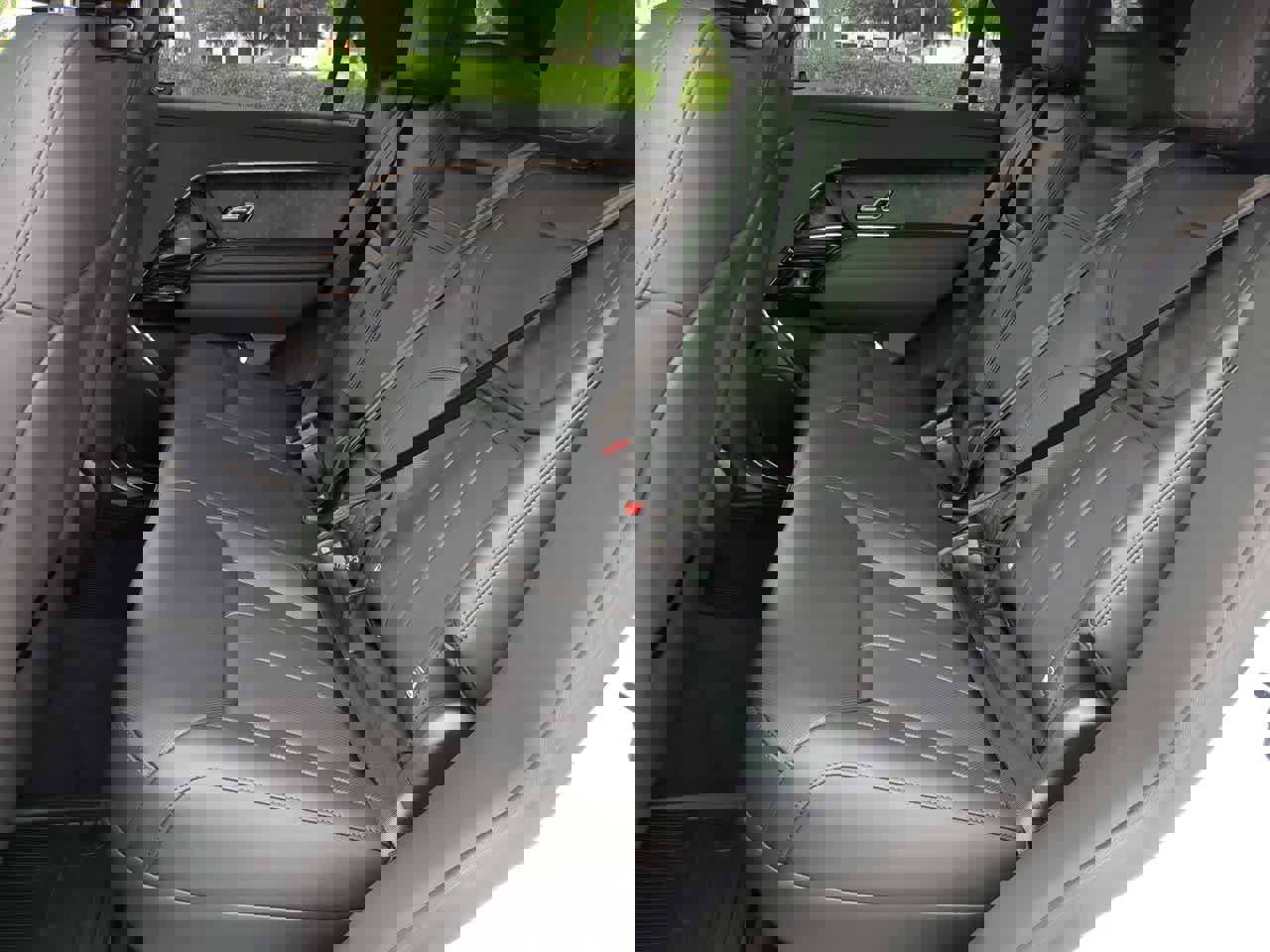 Used 2025 Land Rover Range Rover Sport Dynamic SE image 21