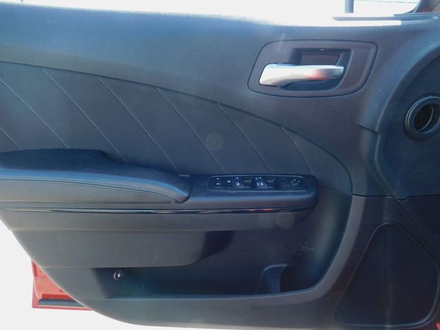 Used 2019 Dodge Charger SXT w/ Blacktop Package image 25