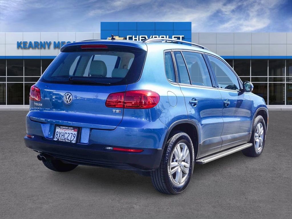 Used 2017 Volkswagen Tiguan S image 6