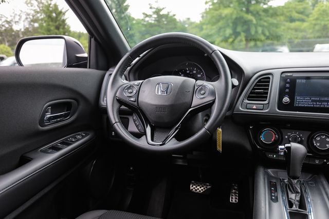 Used 2021 Honda HR-V Sport image 25