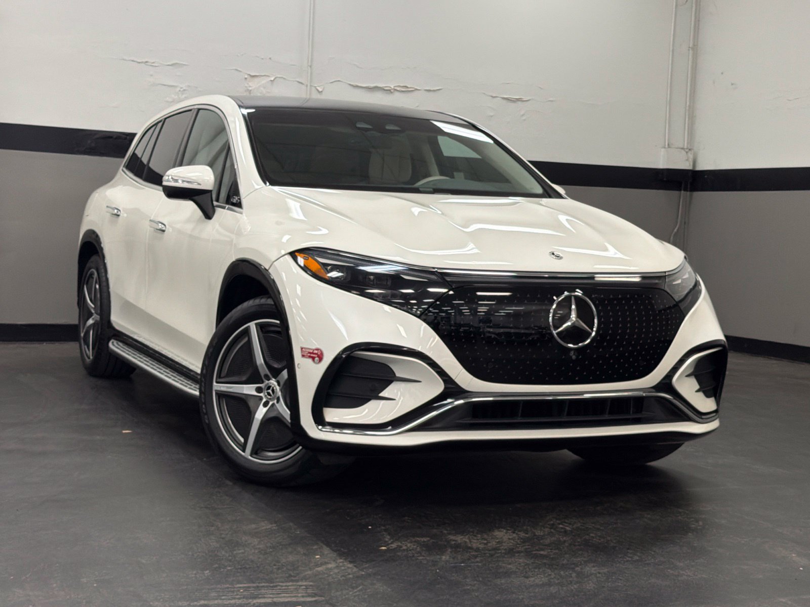 Certified 2023 Mercedes-Benz EQS 580 4MATIC SUV image 2