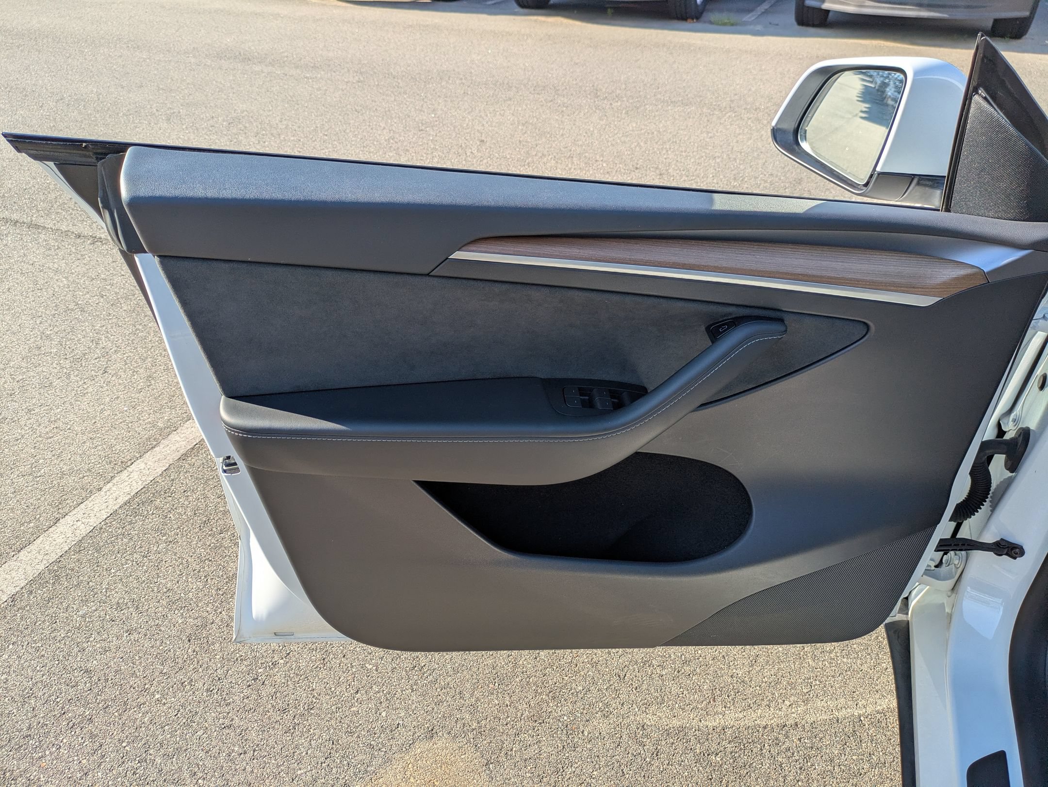 Used 2023 Tesla Model Y Long Range AWD/4WD image 15