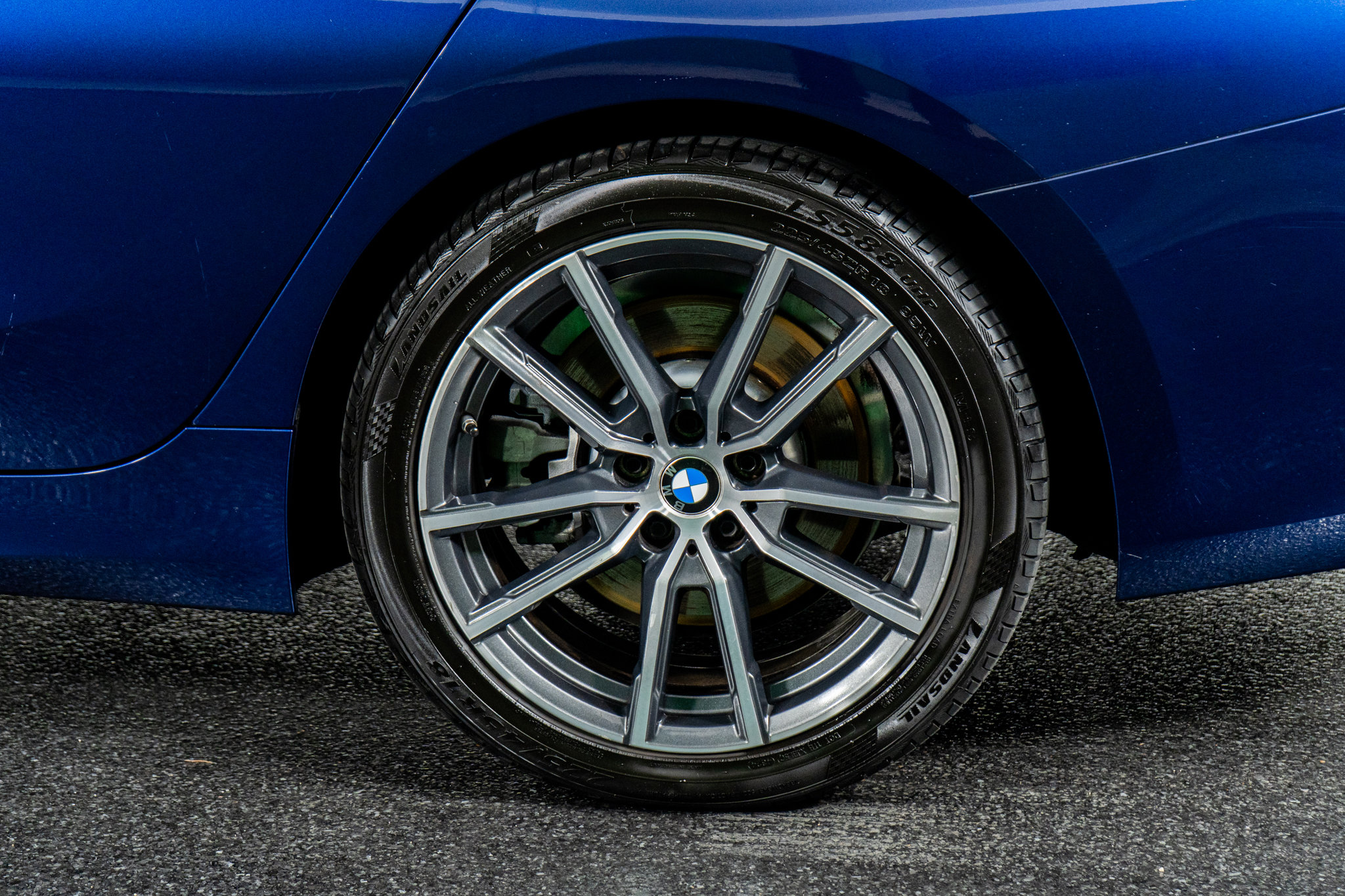 Used 2020 BMW 330i Sedan w/ Executive Package image 18