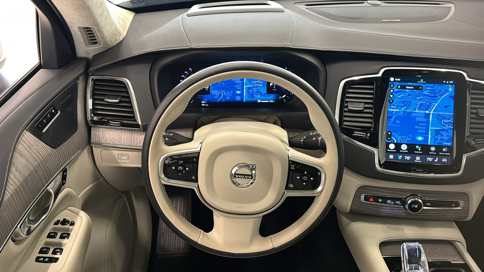 Used 2023 Volvo XC90 B6 Ultimate w/ Lounge Package AWD/4WD image 12