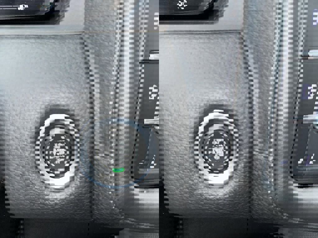 Used 2022 GMC Yukon XL Denali image 26