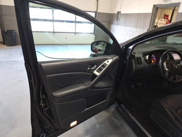 Used 2010 Nissan Murano SL w/ Leather Pkg AWD/4WD image 10