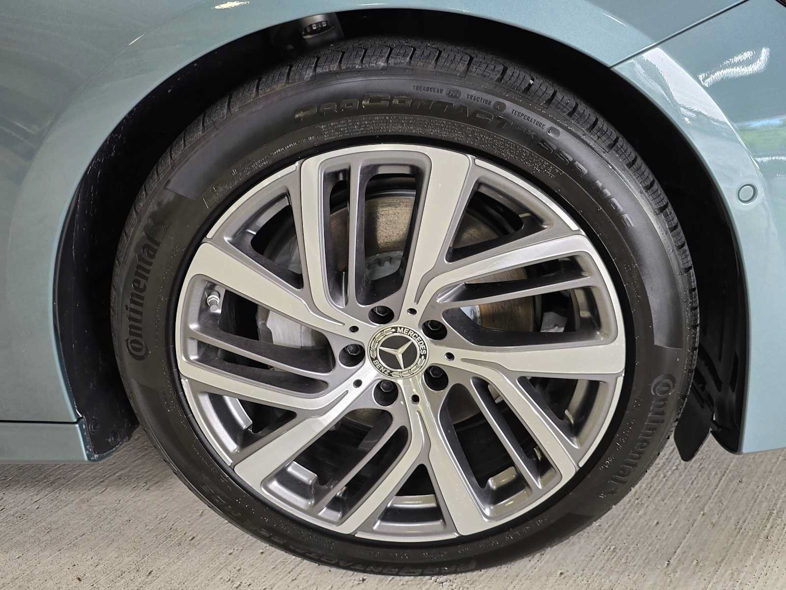 Used 2026 Mercedes-Benz E 350 4MATIC Sedan image 9