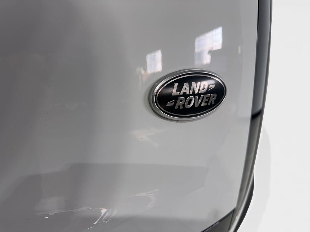 Used 2023 Land Rover Range Rover SE image 23