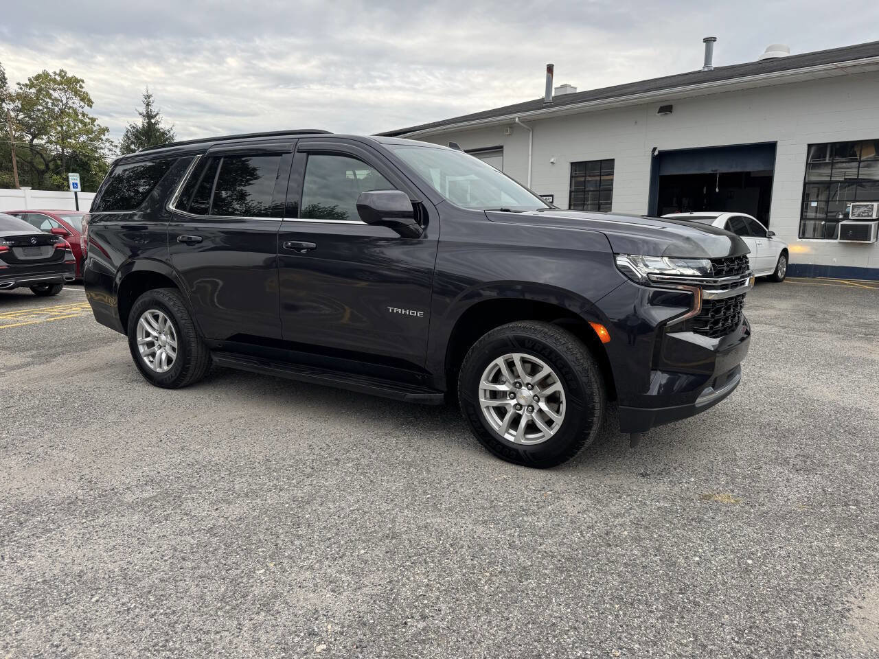 Used 2022 Chevrolet Tahoe 4WD image 5