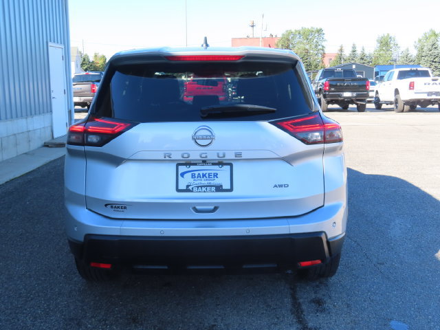 Used 2024 Nissan Rogue S AWD/4WD image 10