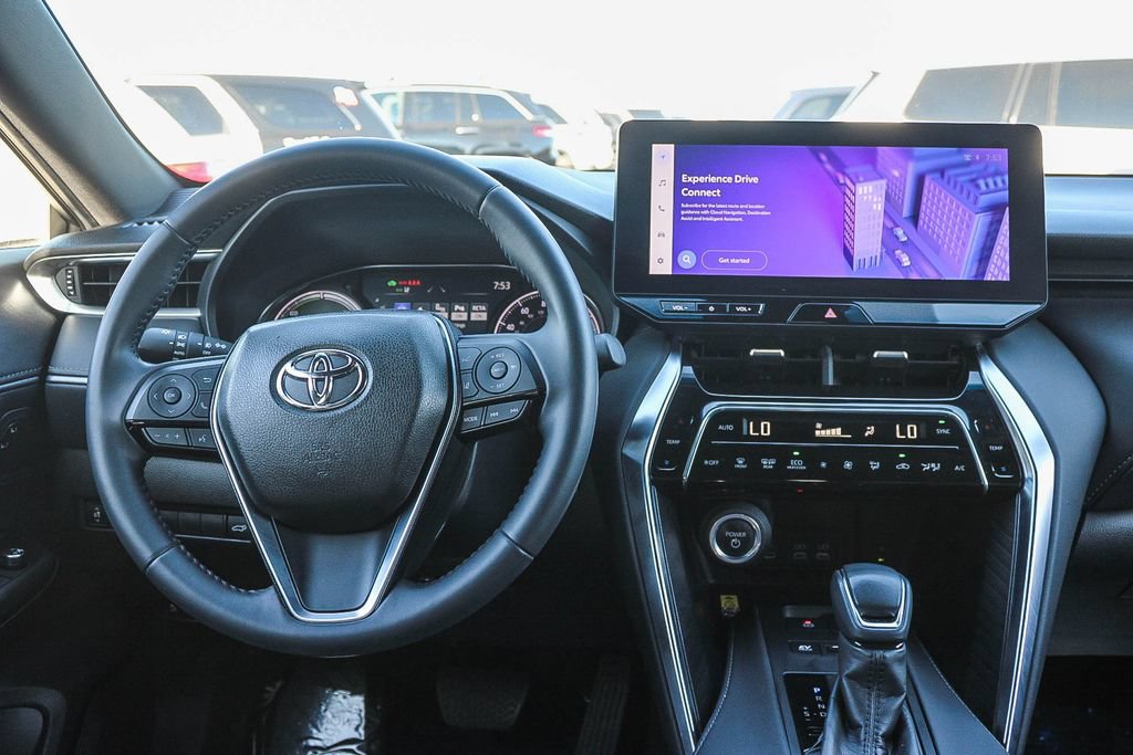Used 2024 Toyota Venza XLE AWD/4WD image 13