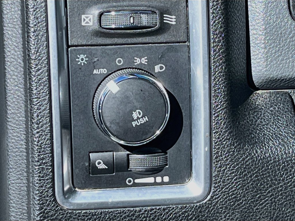 Used 2017 RAM 1500 Lone Star RWD image 10