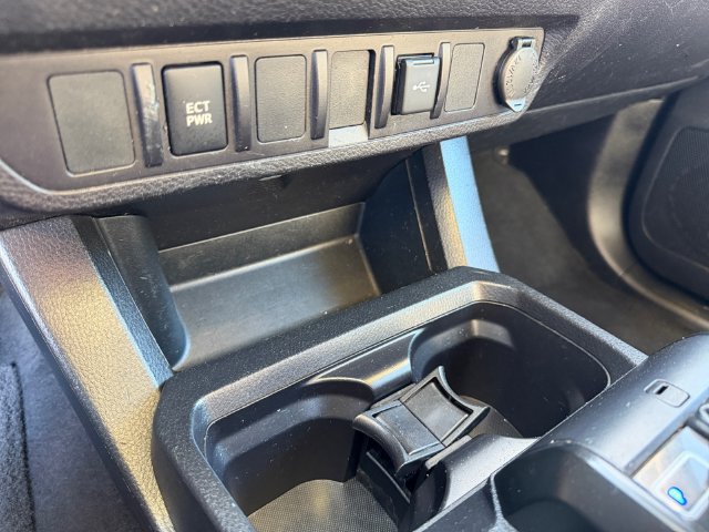 Used 2021 Toyota Tacoma SR RWD image 29