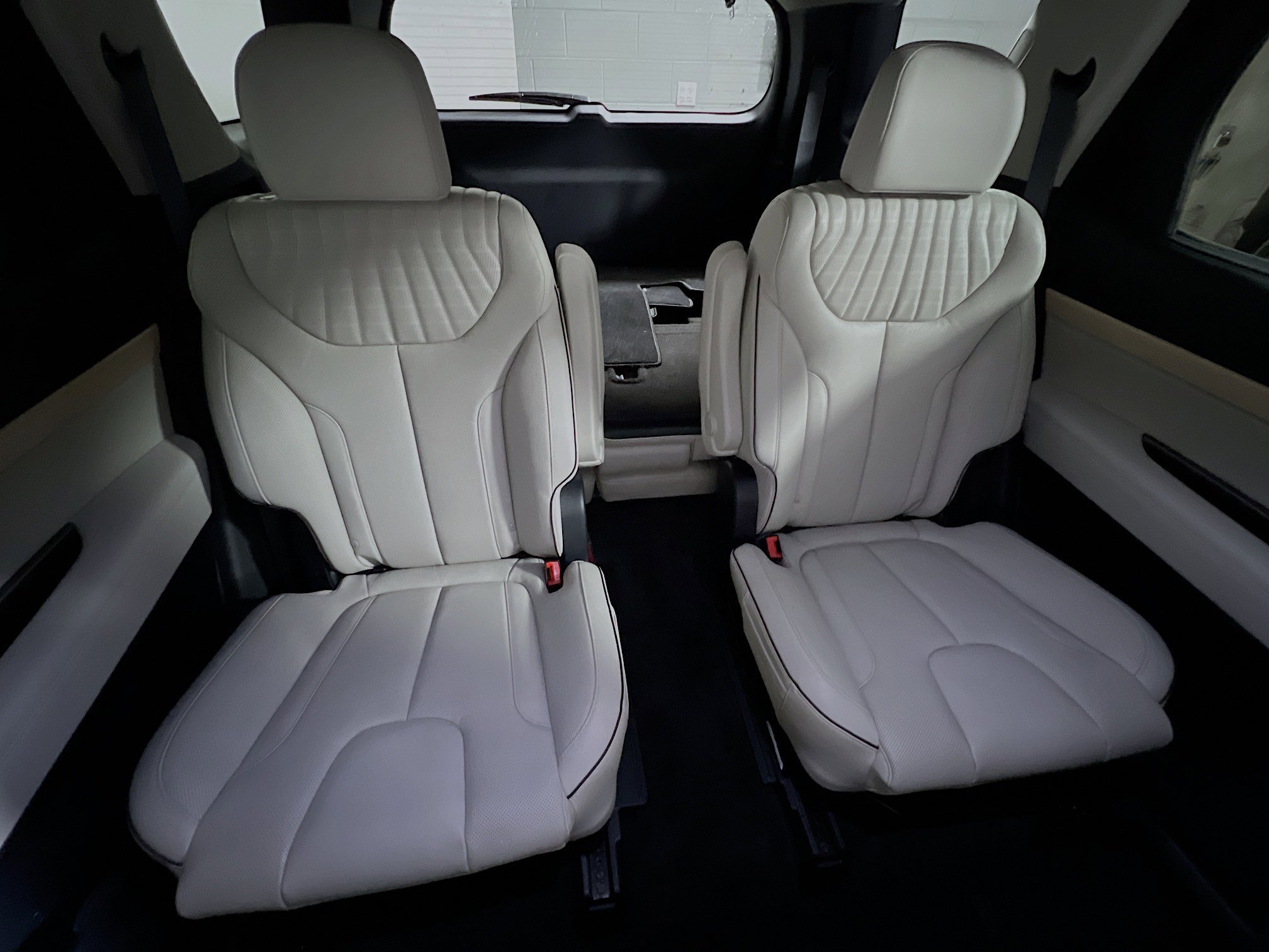 Used 2024 Hyundai Palisade Limited image 33