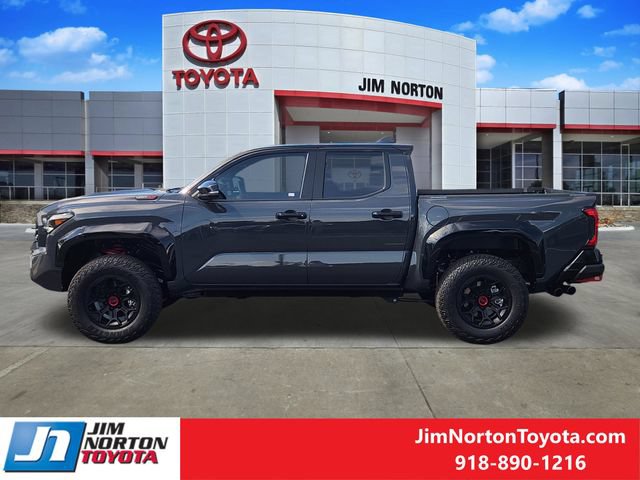 Used 2026 Toyota Tacoma TRD Pro AWD/4WD image 5