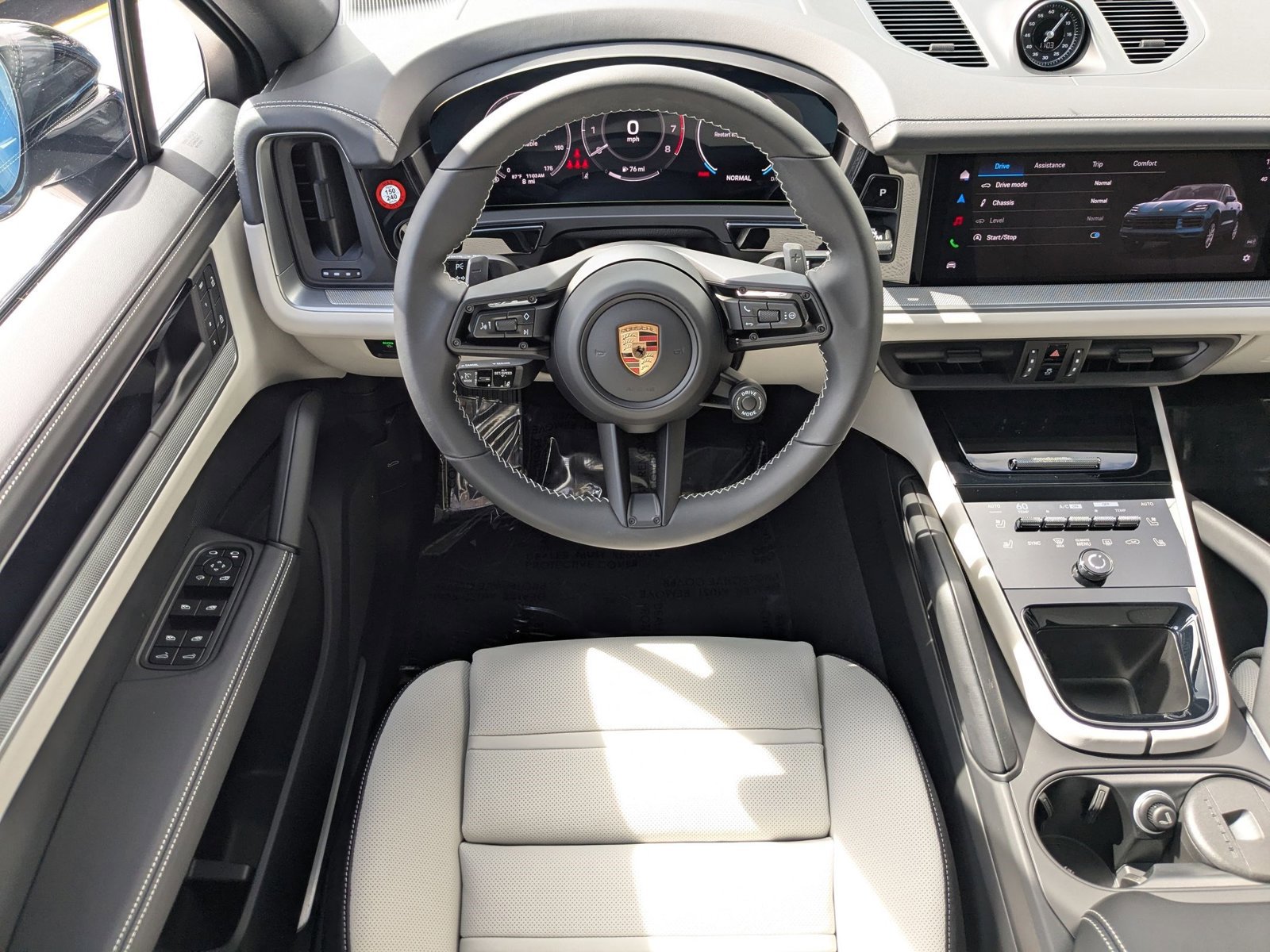 New 2026 Porsche Cayenne Coupe image 16