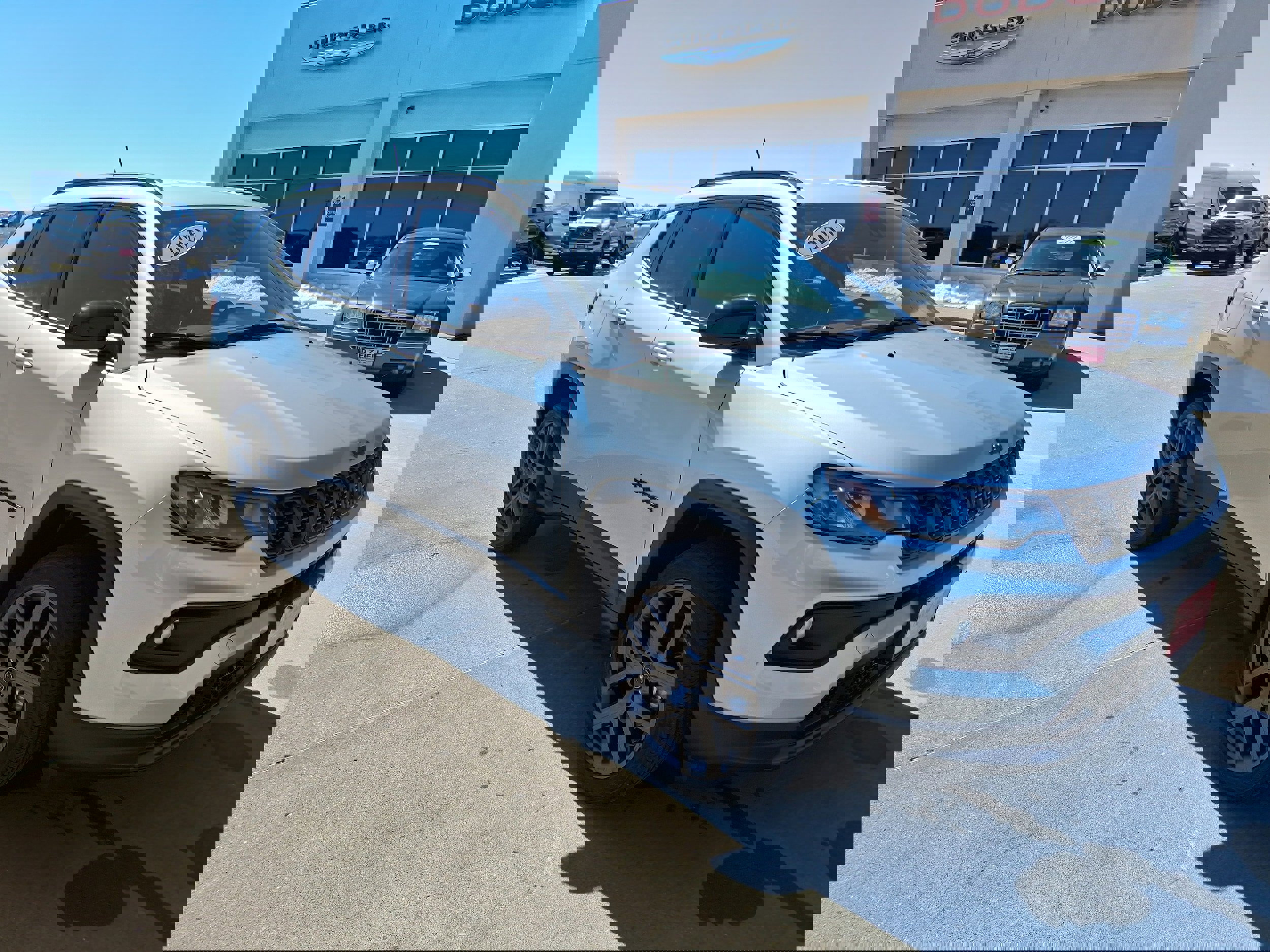 New 2026 Jeep Compass Latitude image 7