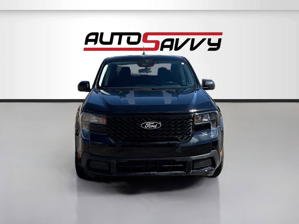 Used 2025 Ford Maverick XLT w/ Equipment Group 301A image 2