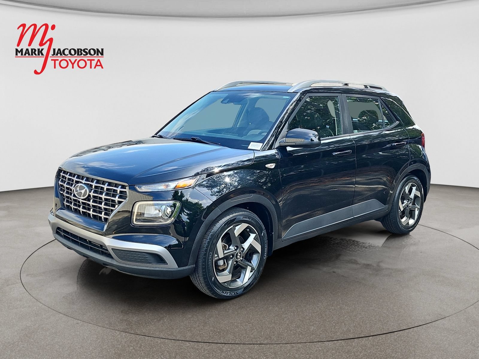 Used 2022 Hyundai Venue SEL