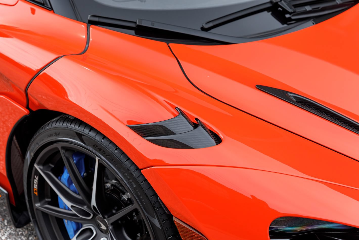Used 2021 McLaren 765LT RWD image 19