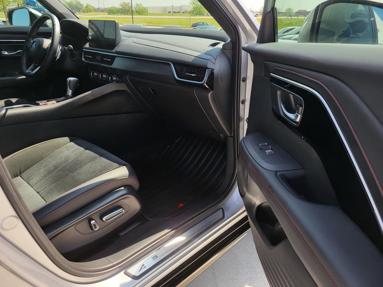 Used 2025 Acura ADX A-Spec AWD/4WD image 8