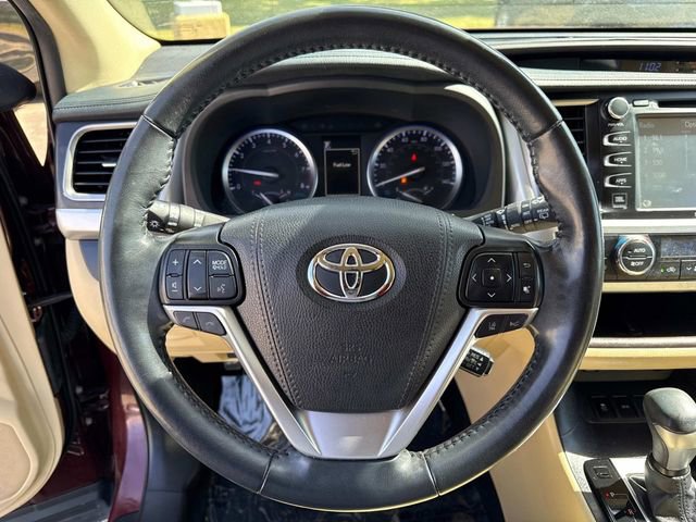 Used 2019 Toyota Highlander Limited Platinum image 61