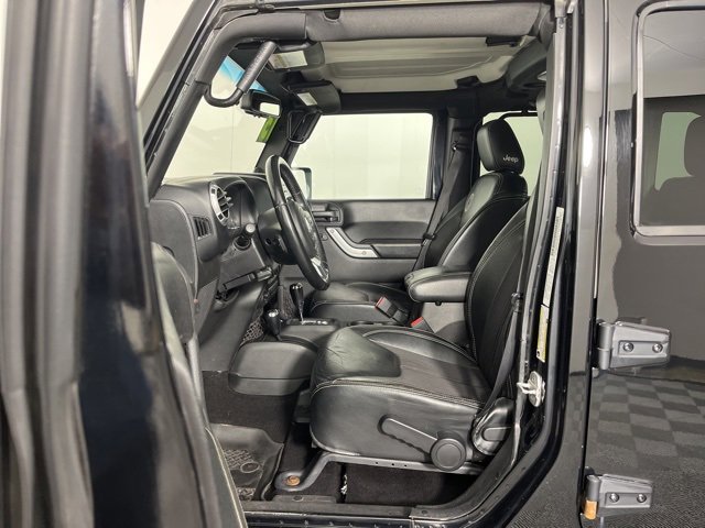 Used 2013 Jeep Wrangler Unlimited Sport image 3