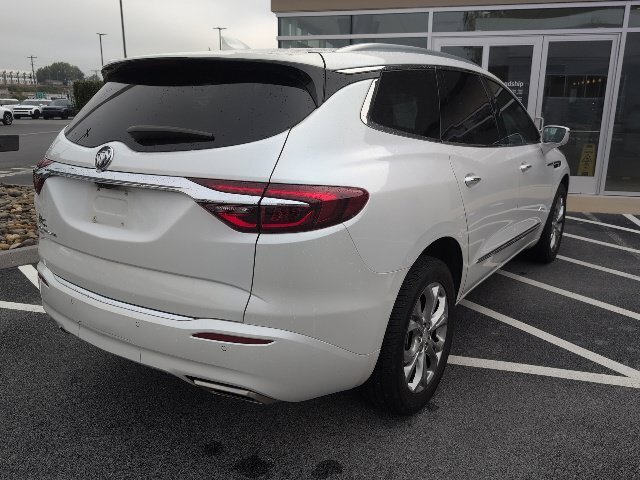 Used 2020 Buick Enclave Avenir w/ Avenir Technology Package AWD/4WD image 8