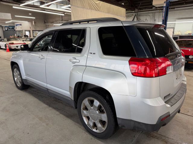 Used 2011 GMC Terrain SLE w/ Convenience Package FWD image 4
