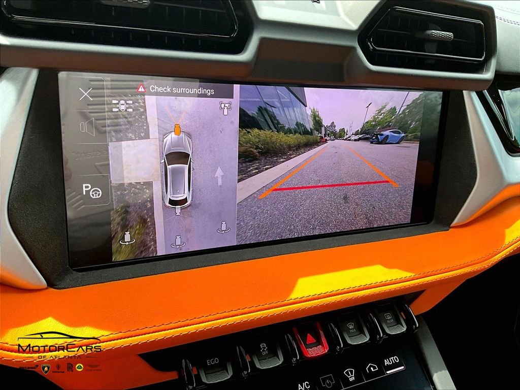 Used 2025 Lamborghini Urus SE AWD/4WD image 17