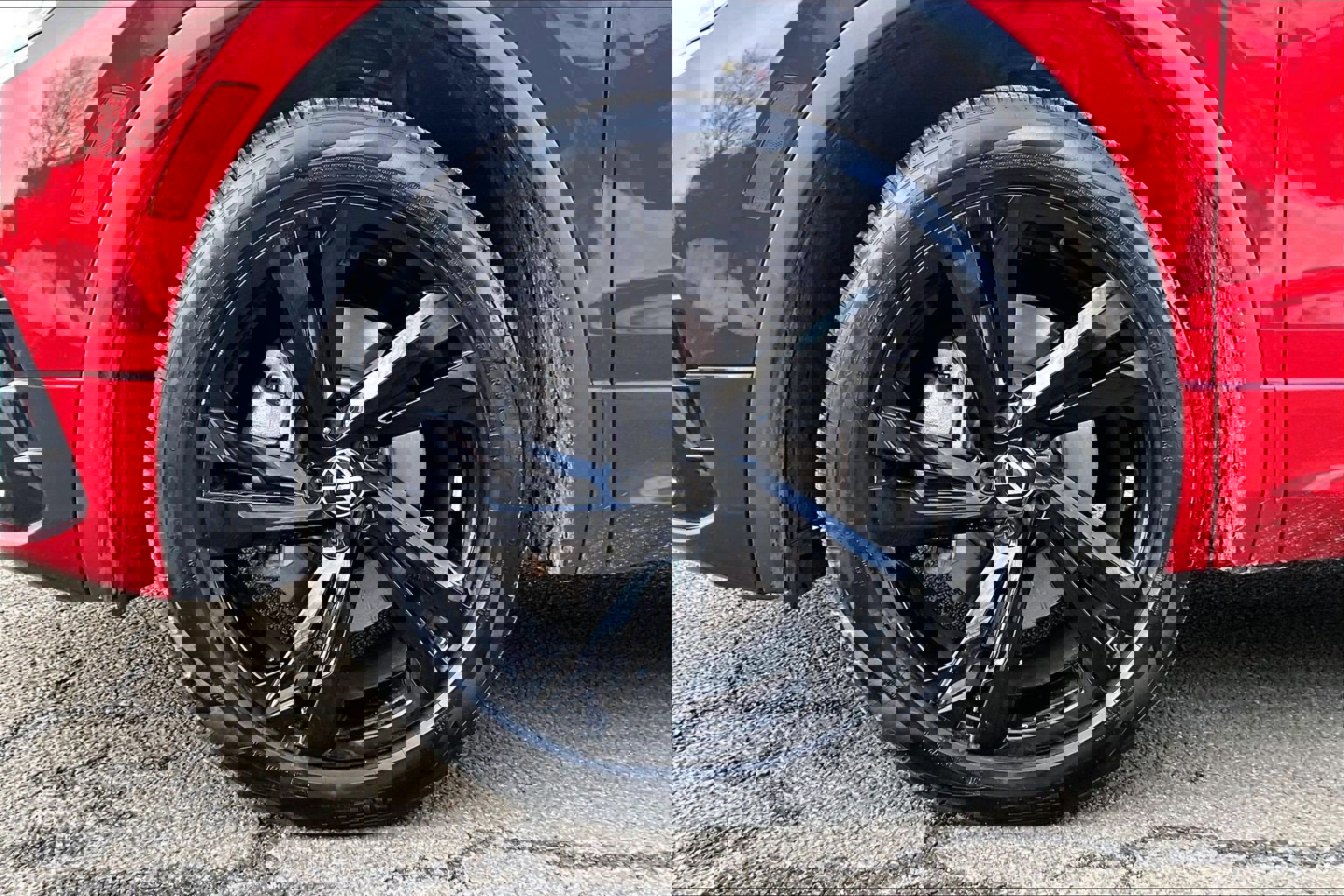 Used 2024 Volkswagen Tiguan SE R-Line image 9