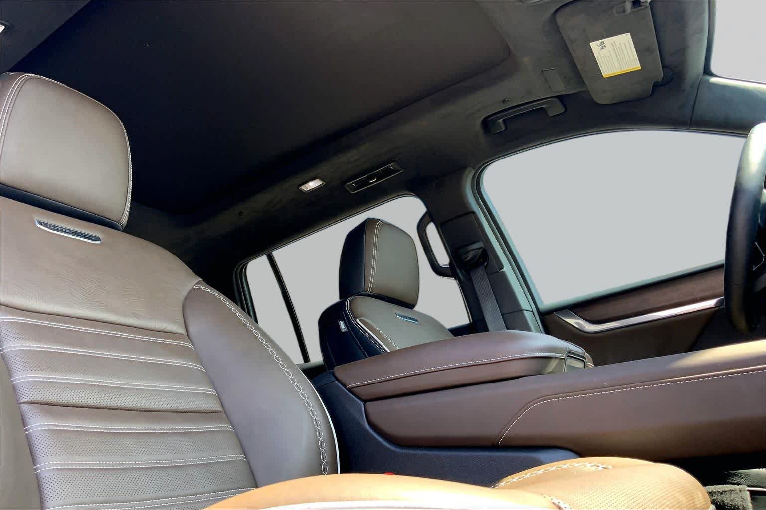 Used 2026 GMC Acadia Denali Ultimate w/ LPO, Floor Liner Package FWD image 14