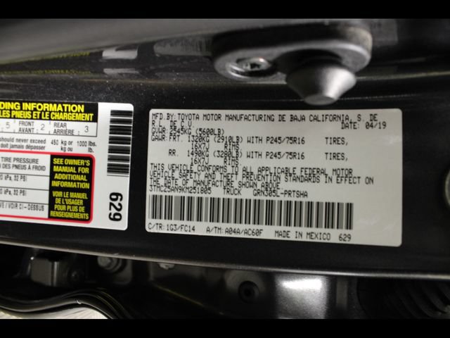 Used 2019 Toyota Tacoma SR5 AWD/4WD image 28