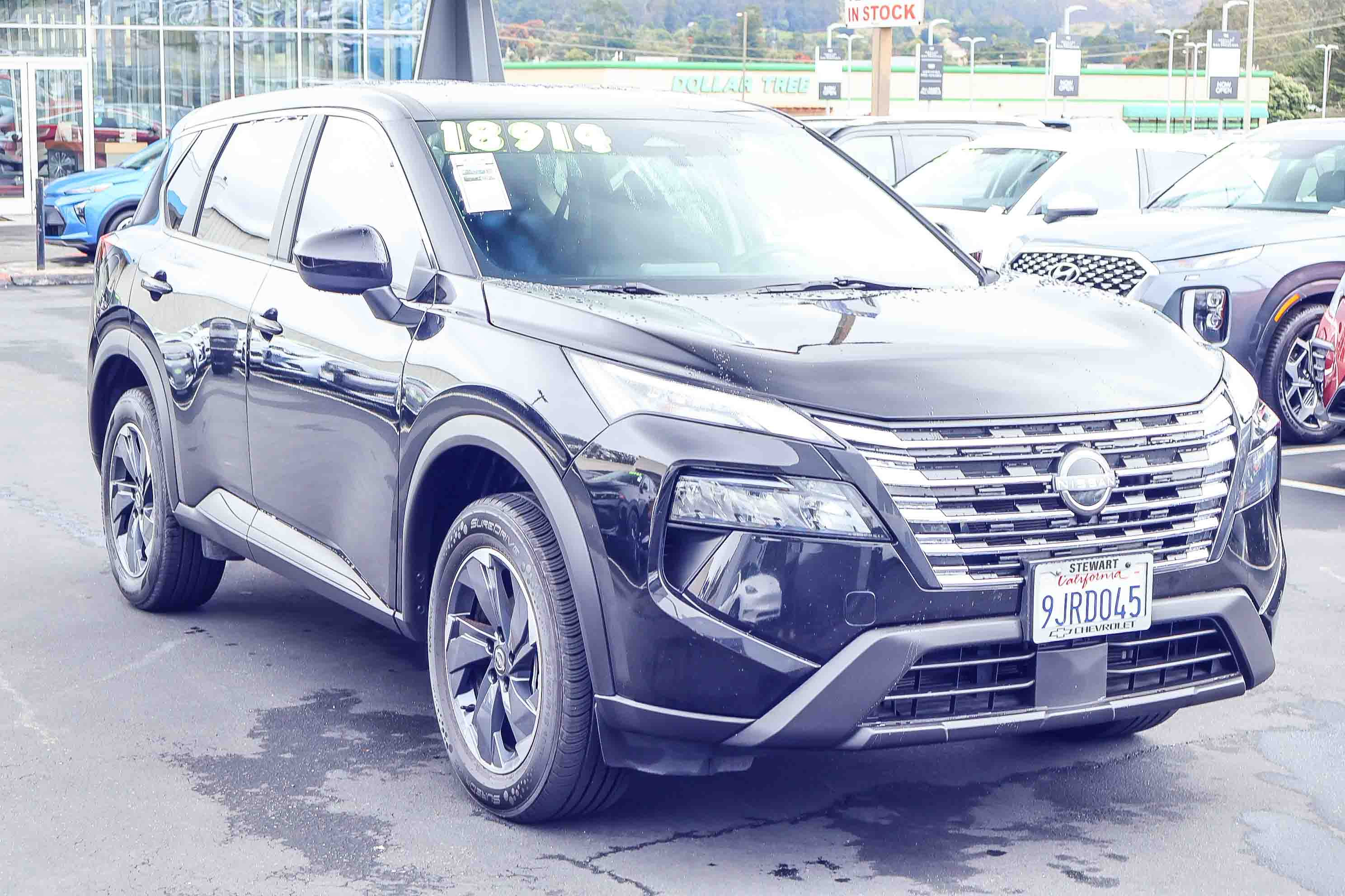 Used 2024 Nissan Rogue SV FWD image 17