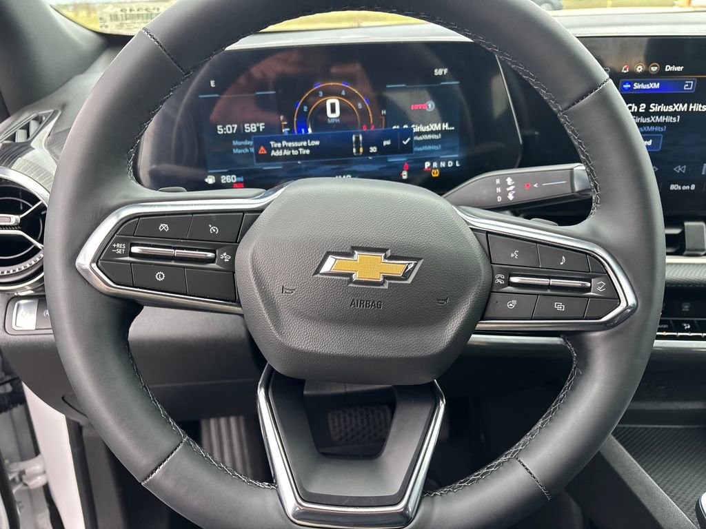 Used 2026 Chevrolet Equinox LT image 14