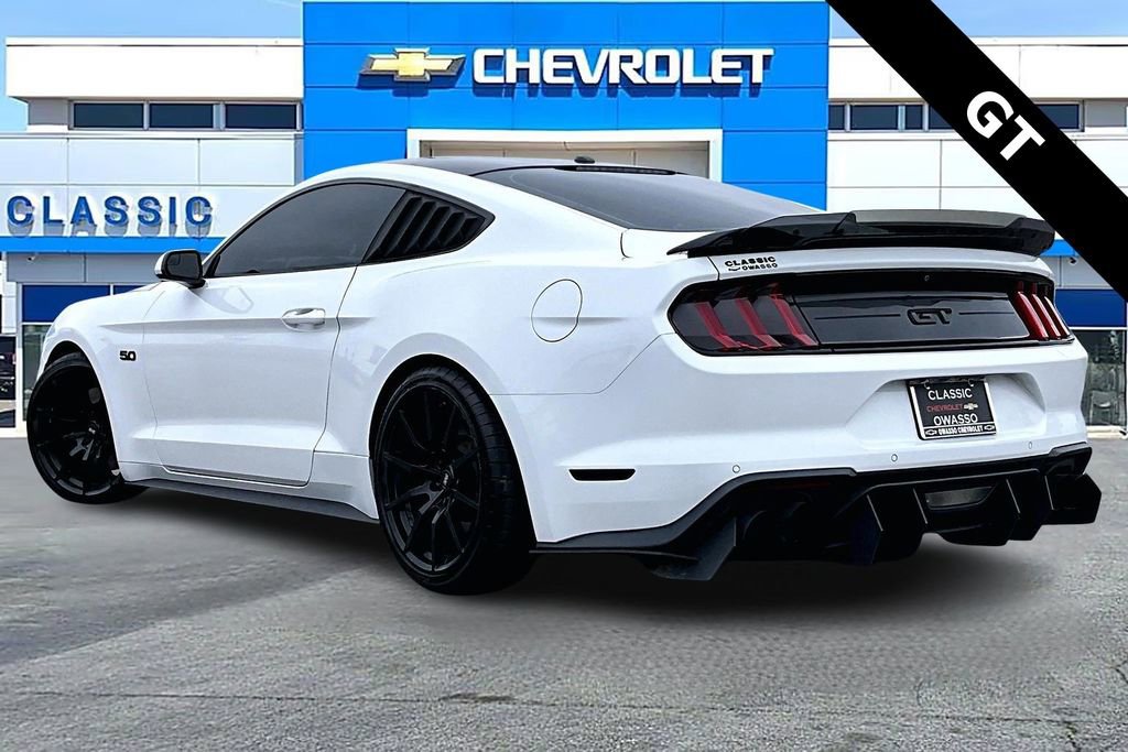 Used 2018 Ford Mustang GT w/ Equipment Group 301A image 4