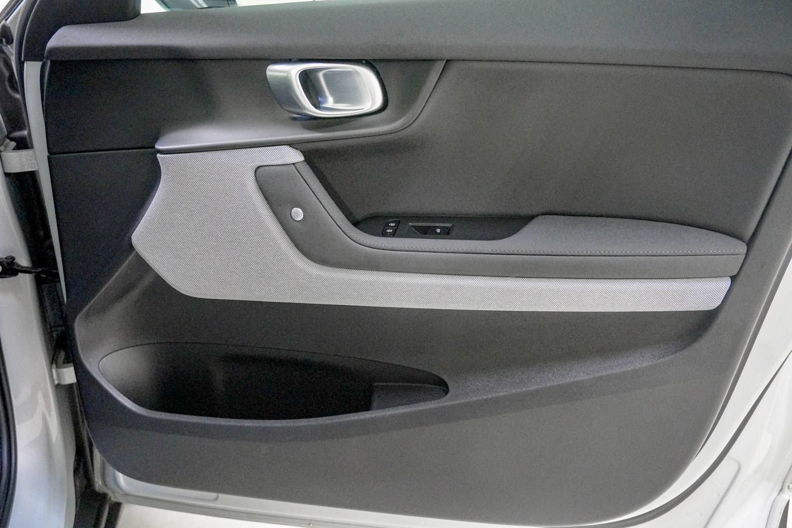 Used 2024 Polestar Polestar 2 AWD/4WD image 32