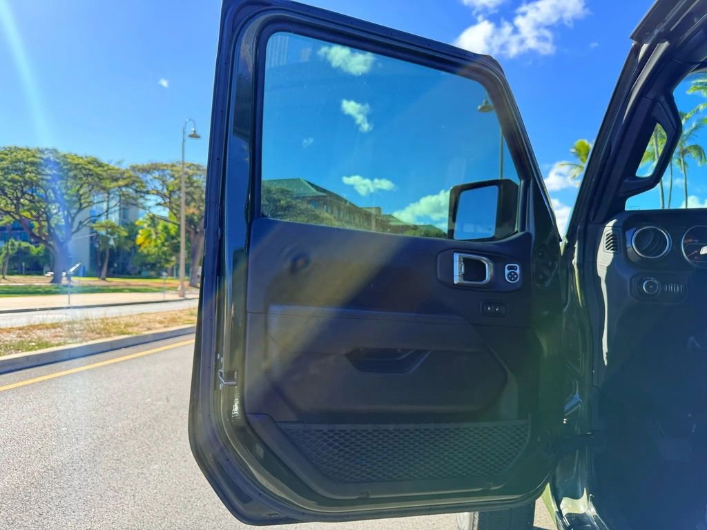 Used 2021 Jeep Wrangler Unlimited Sahara image 13