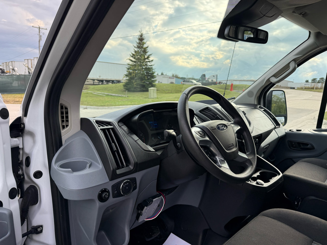 Used 2019 Ford Transit 250 130 Low Roof w/ Exterior Upgrade Package image 12