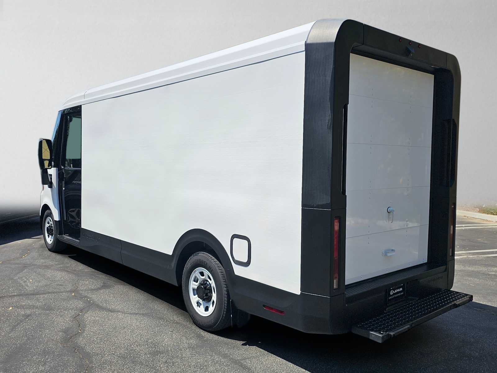 Used 2023 Chevrolet Brightdrop 600 w/ Active Safety Package 2 AWD/4WD image 5