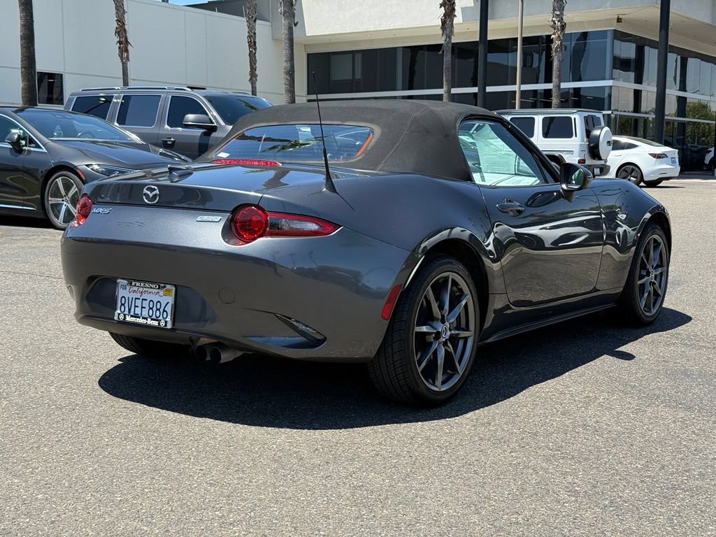 Used 2017 MAZDA MX-5 Miata Grand Touring RWD image 9