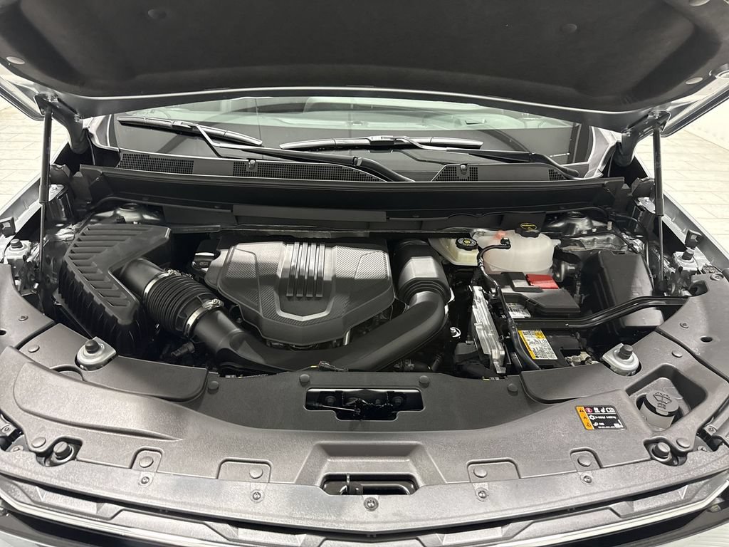 New 2027 Chevrolet Traverse LT w/ Driver Confidence Package FWD image 31