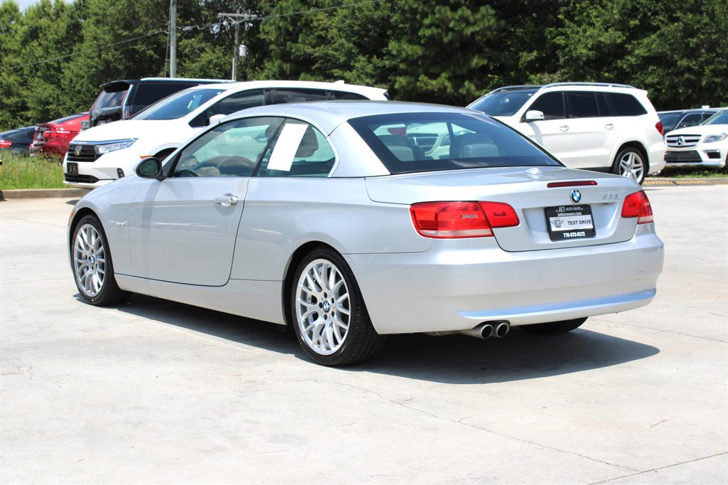 Used 2009 BMW 328i Convertible image 9