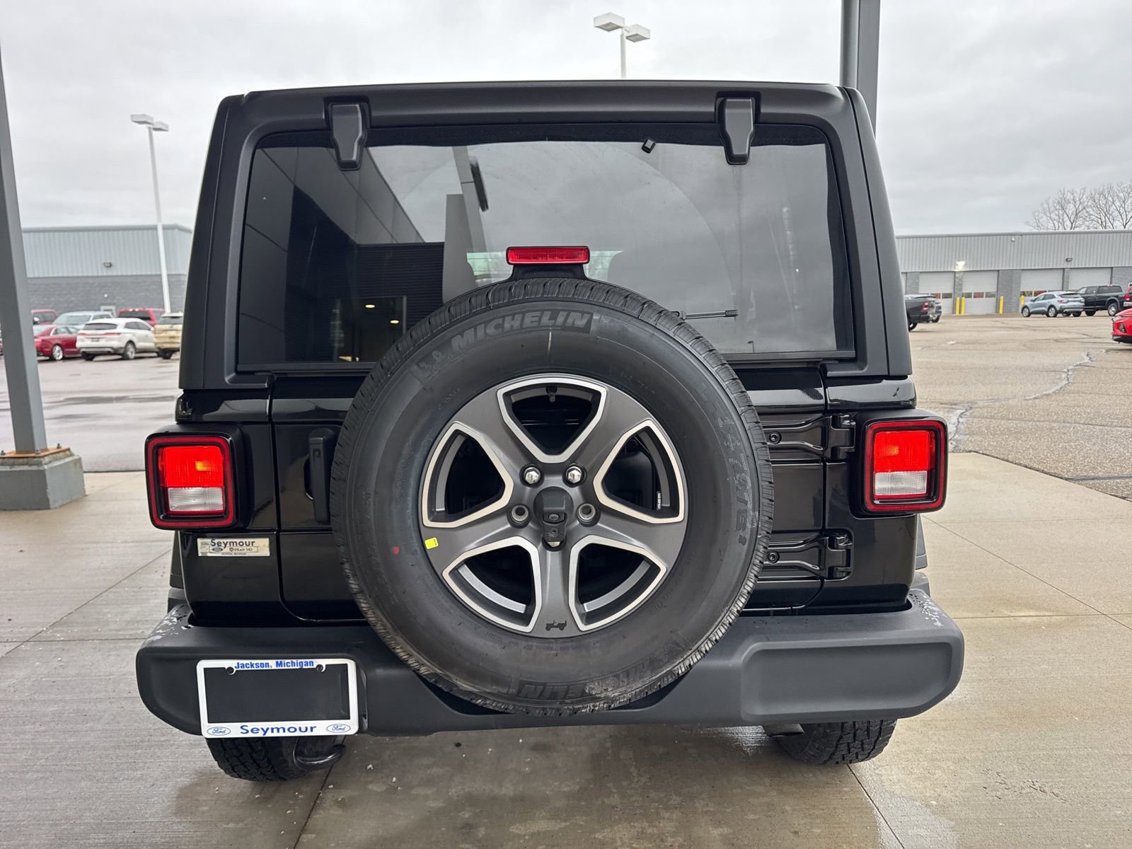 Used 2022 Jeep Wrangler Unlimited Sport image 5