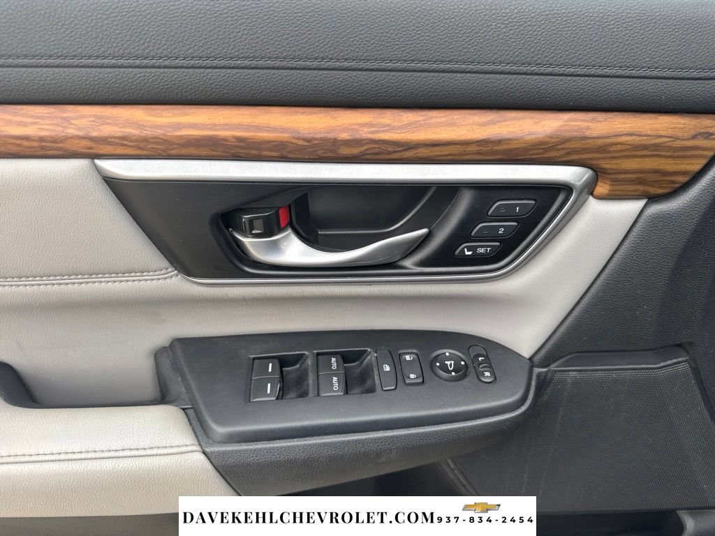 Used 2018 Honda CR-V Touring image 10