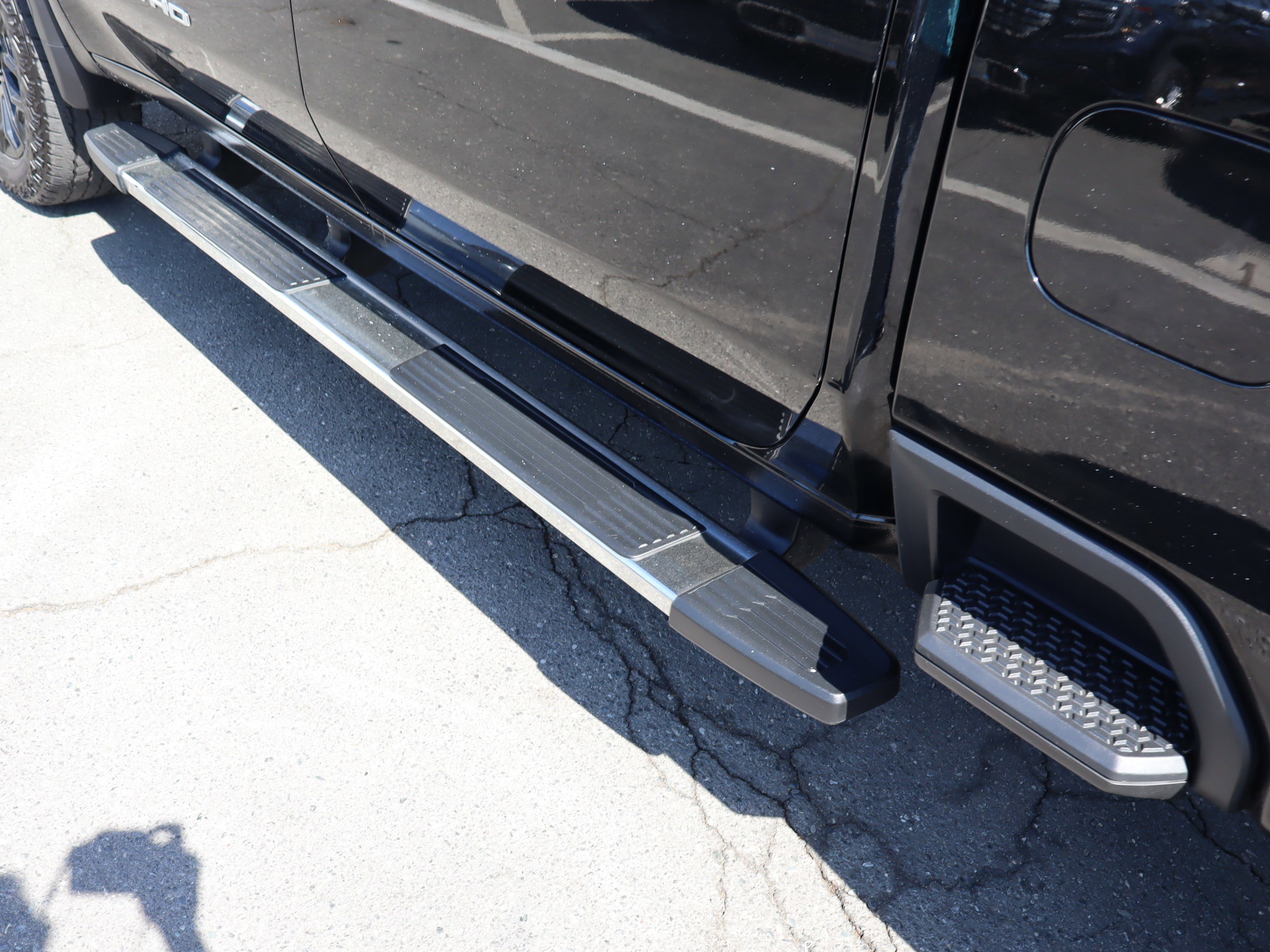 Certified 2024 GMC Sierra 2500 Denali w/ Denali Reserve Package image 16