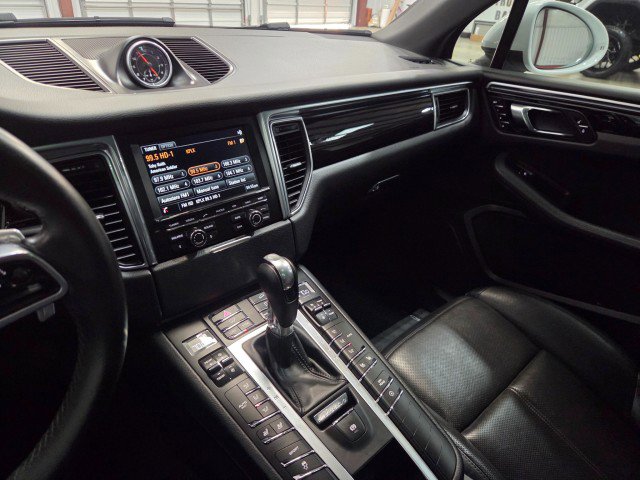 Used 2016 Porsche Macan S AWD/4WD image 45