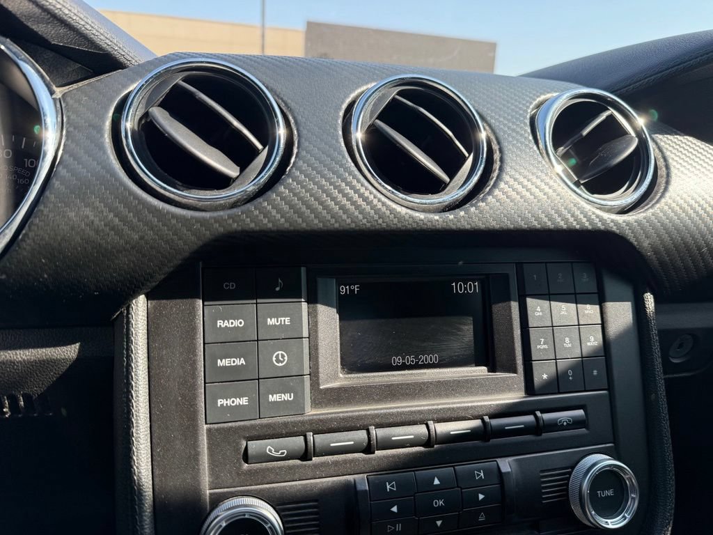 Used 2017 Ford Mustang Coupe RWD image 15